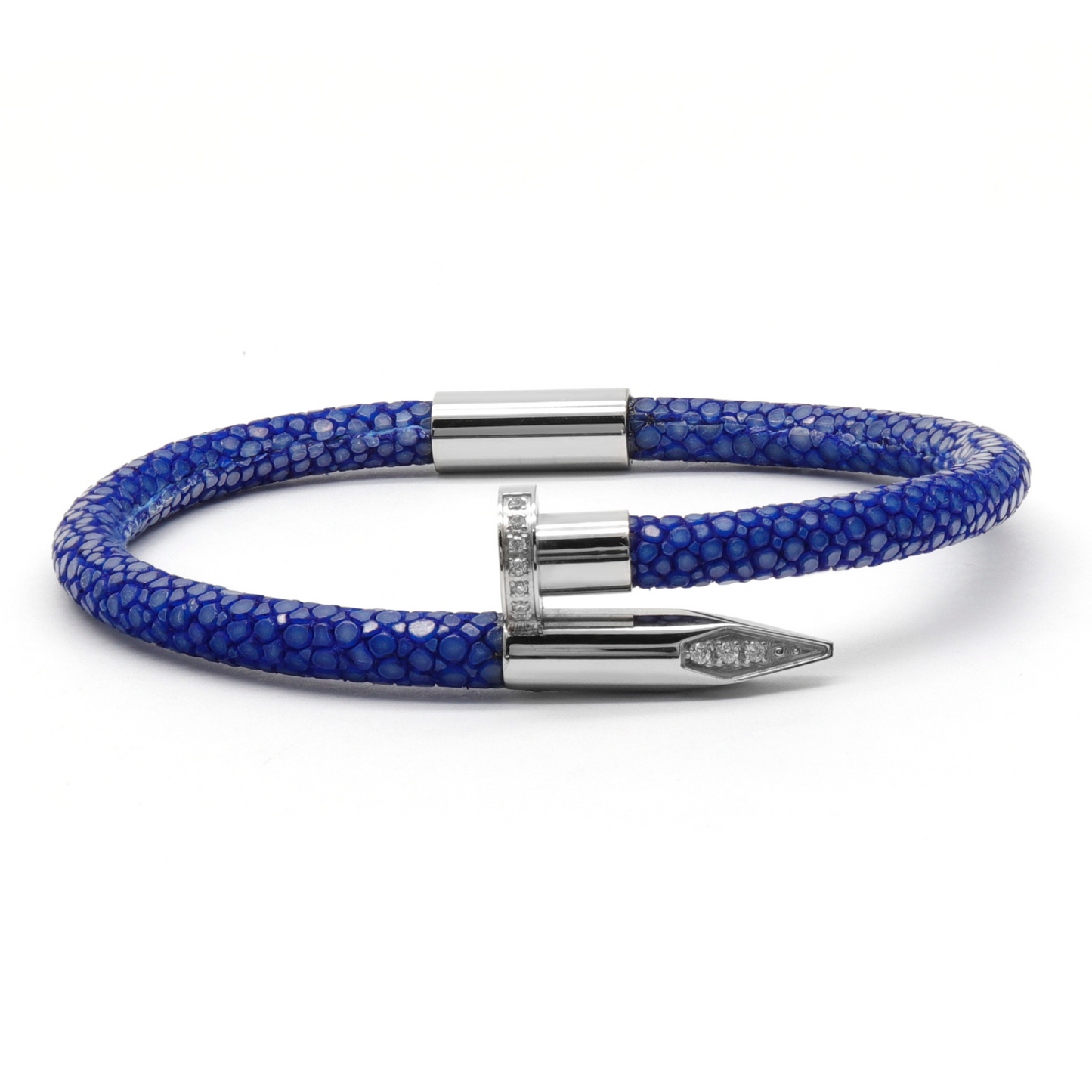 Armband – blaues Leder mit silbernem Nagel und Zirkondiamant