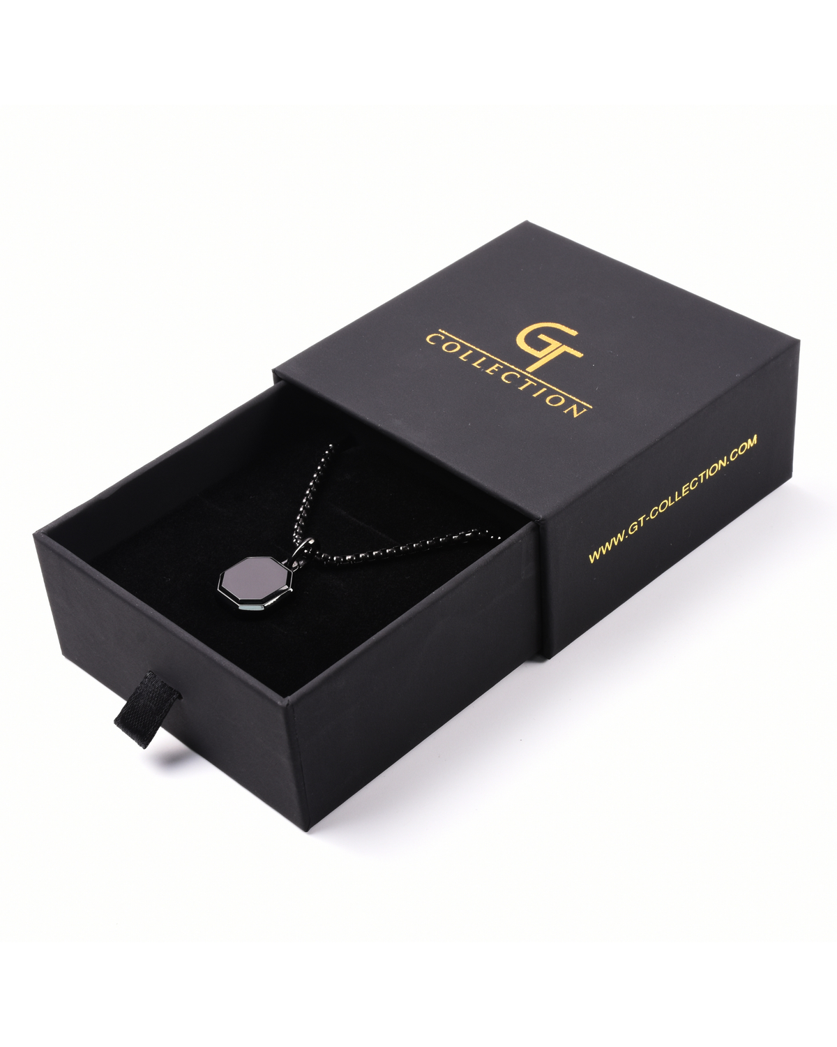 Zwarte ketting met zwarte zirkoonhanger