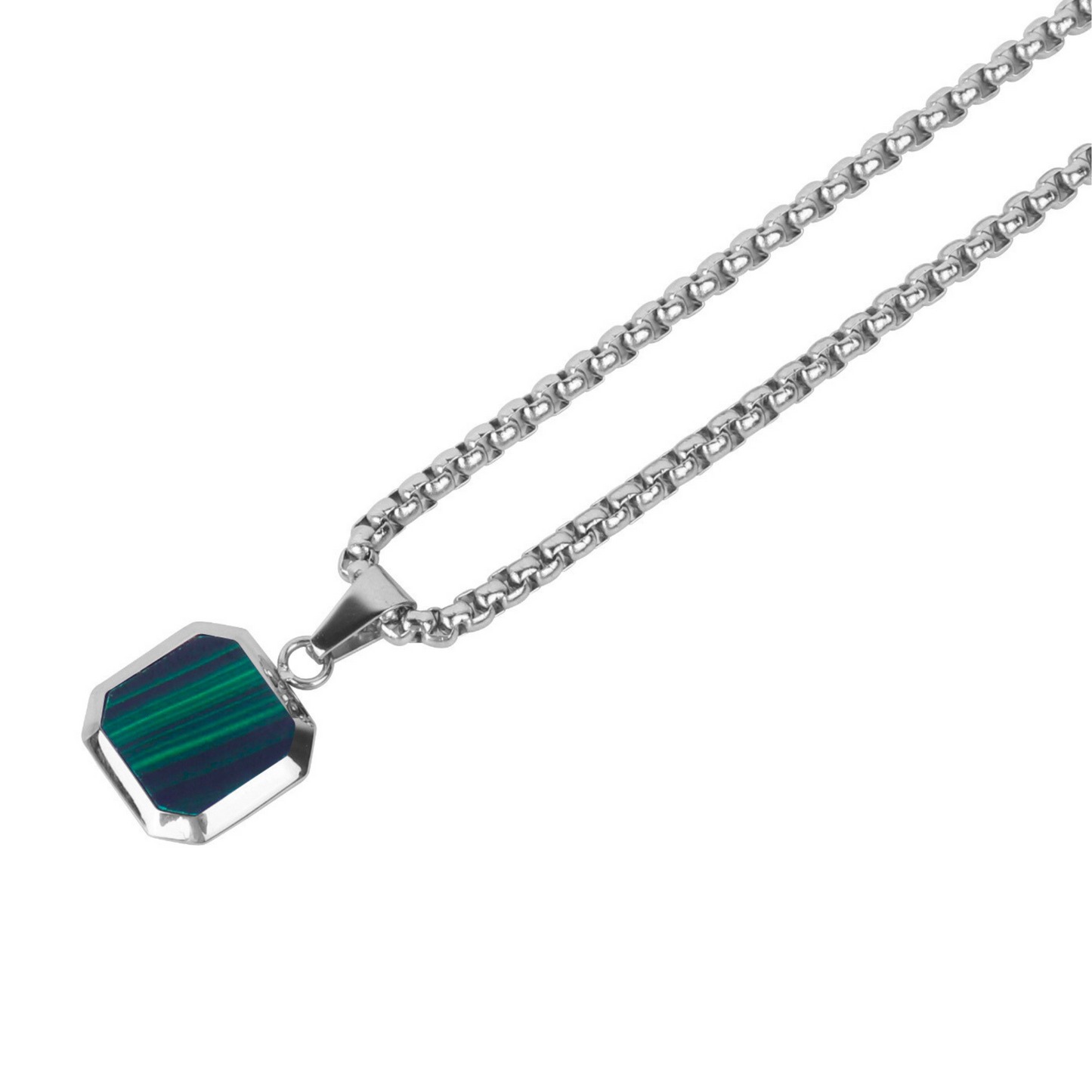 Collier en argent avec pendentif carré en malachite