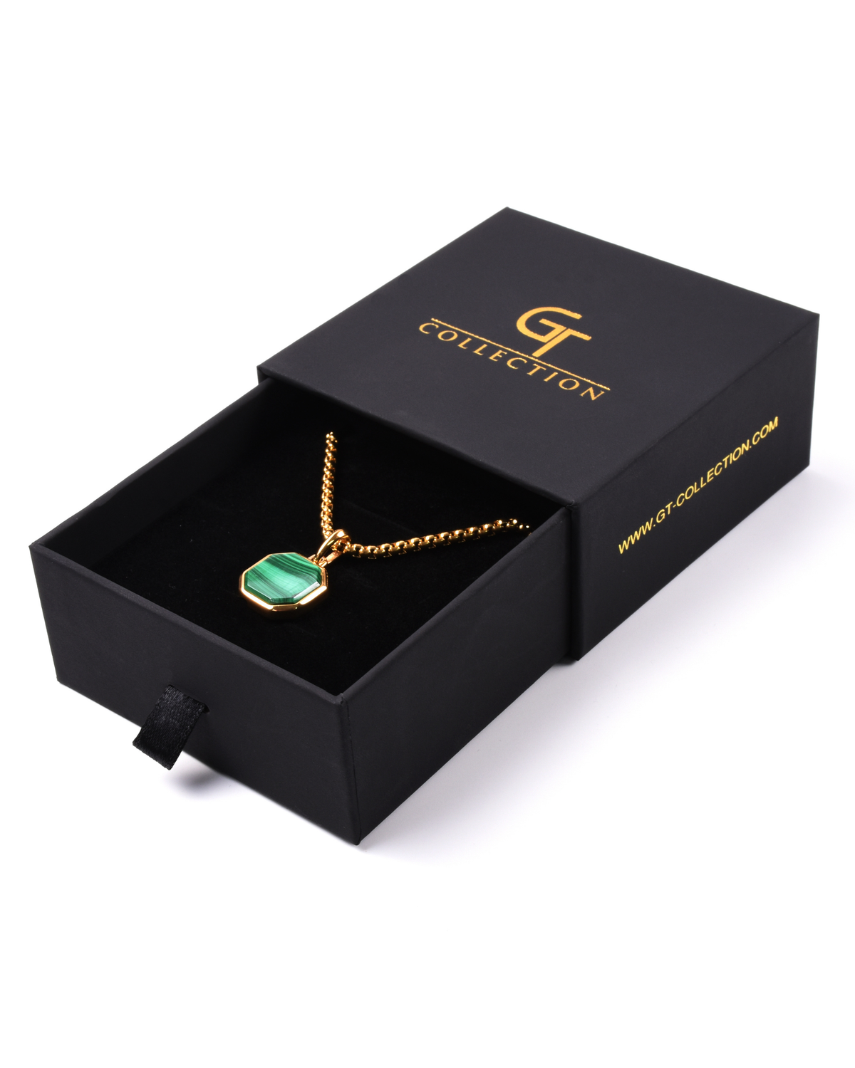 Collana in argento con ciondolo quadrato in malachite