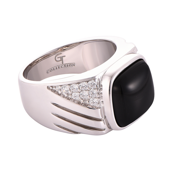 Sterling silver ring with black onyx oval stone and engraved side grooves