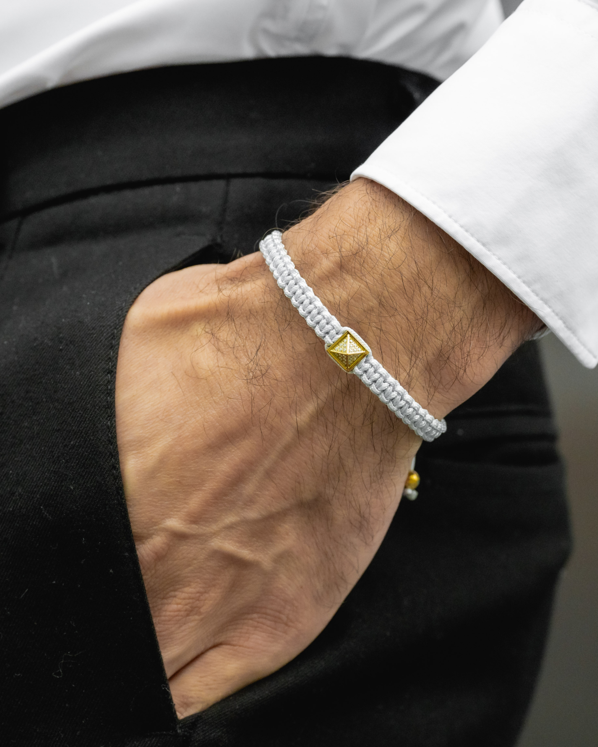 Pulsera Pirámide de Hombre con Diamante de Circonitas Imagen secundaria del producto